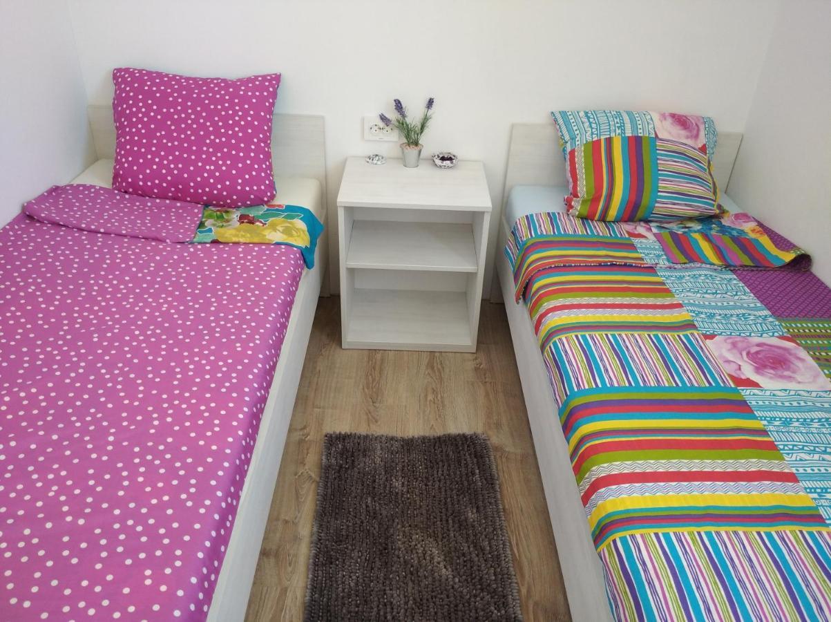 Dandy Apartment Povljana Exterior photo
